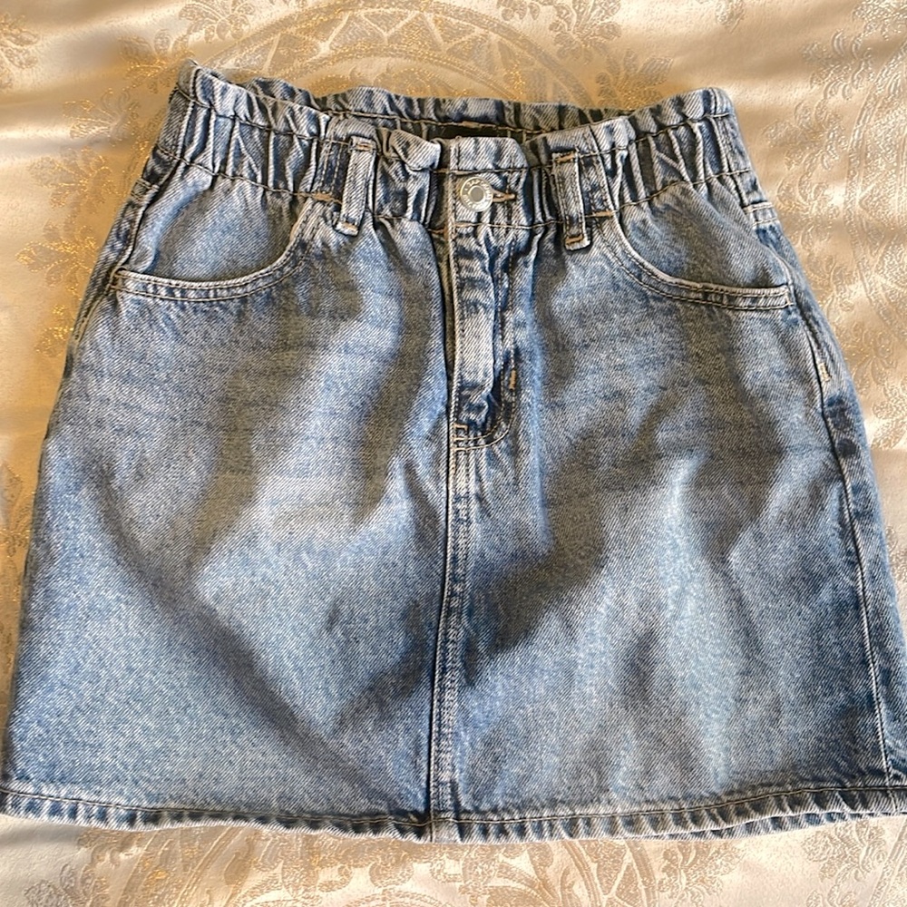 Girls size 10-12 Gap denim skirt